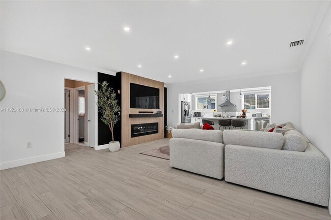 Building Photo - 1510 NW 176th Terrace