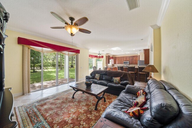 Building Photo - 8273 Emerald Winds Cir