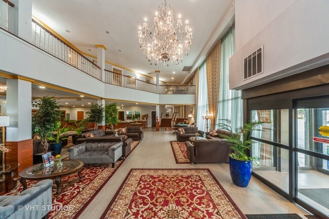 Building Photo - 700 Sheridan Rd