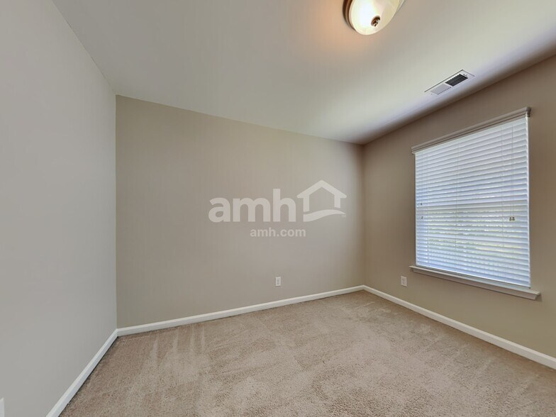 Building Photo - 514 Stonebridge Cir