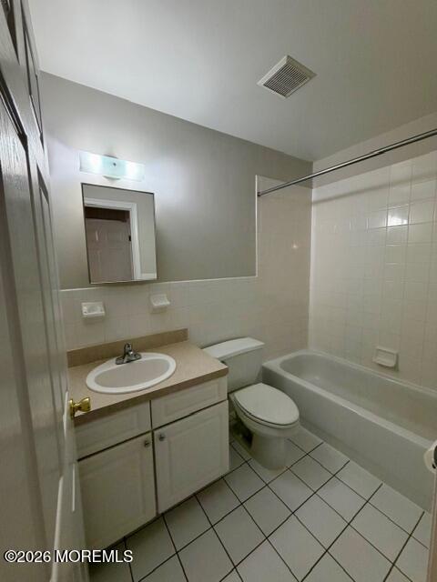 Building Photo - 146 Heron Ct