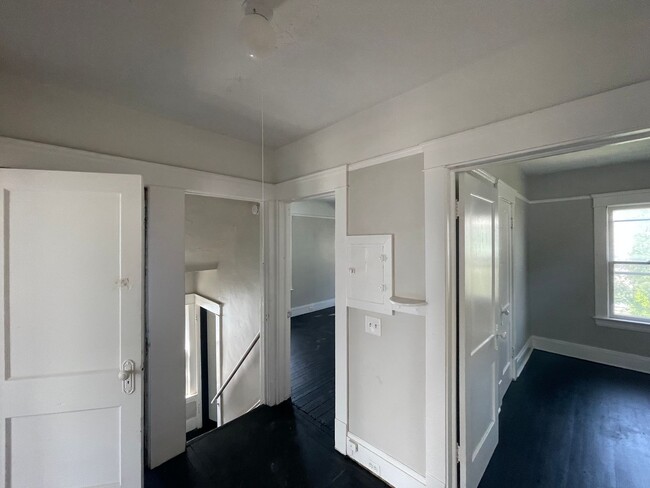 Building Photo - SECTION 8 AND EDEN ACCEPTED!! Stunning 4-Bedroom Home Available Now!