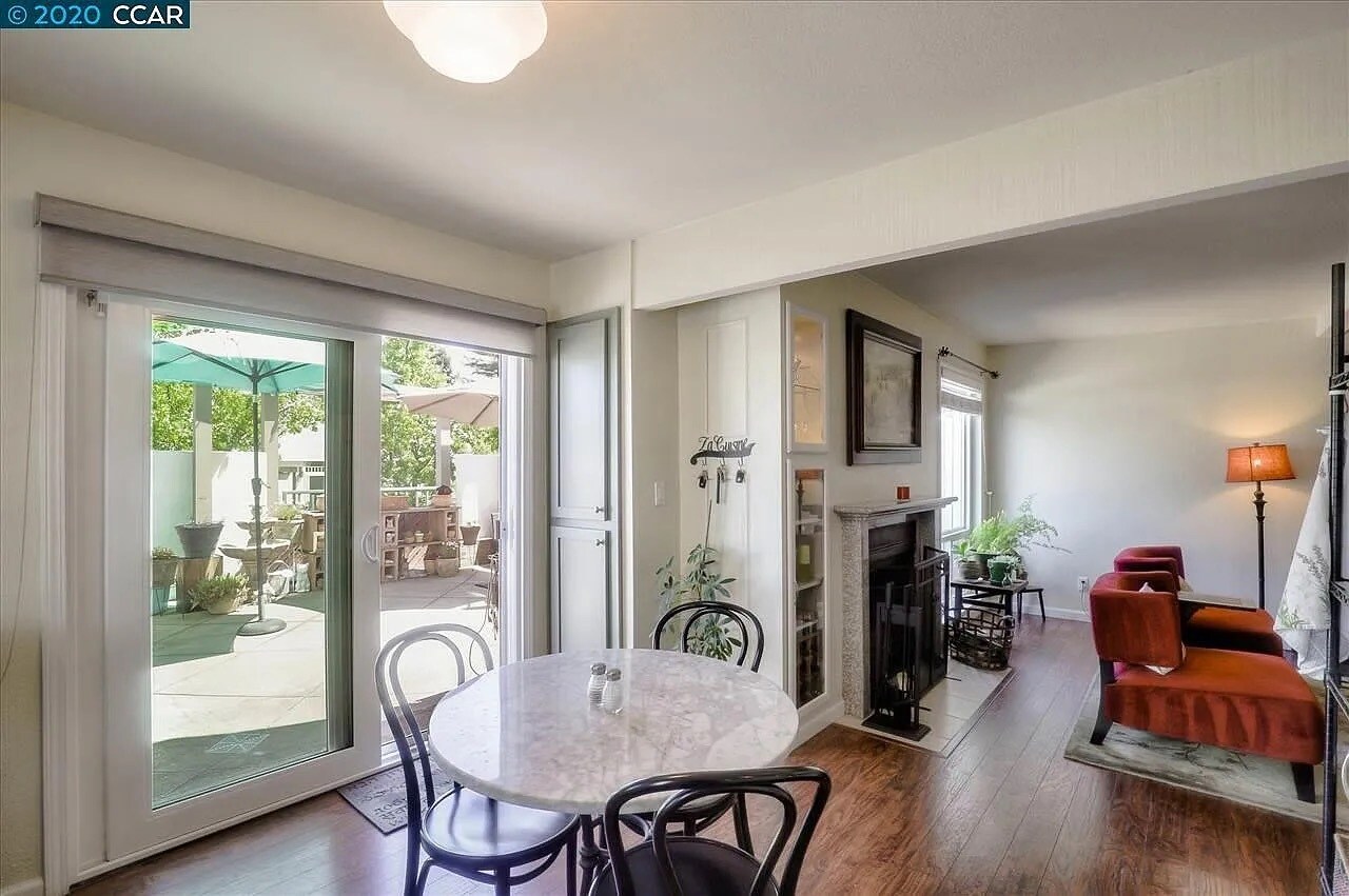 Building Photo - 34 Mozden Ln