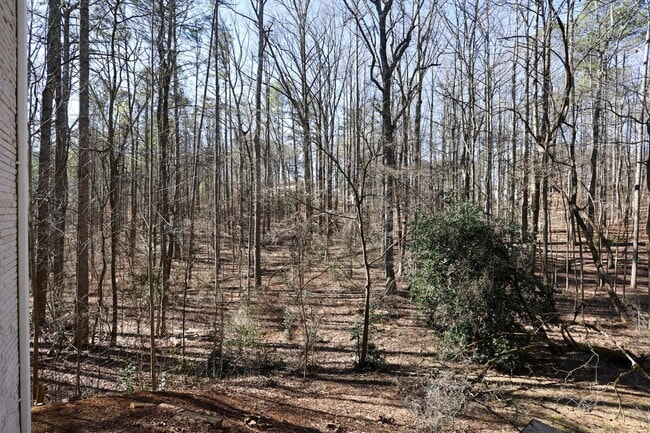 Building Photo - Private Retreat