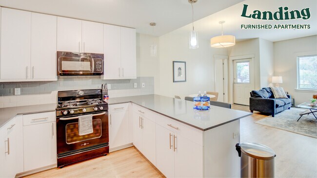 Building Photo - 159 E Midvillage Blvd