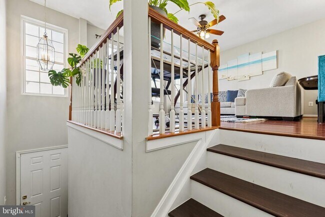 Building Photo - 12047 Kemps Landing Cir