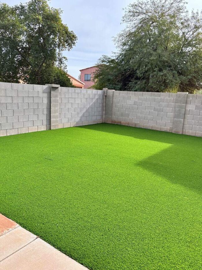 Building Photo - Fantastic 3071 square foot home in Southfork on huge 0.2 acre lot with 2 car garage, shed, 2 RV g...