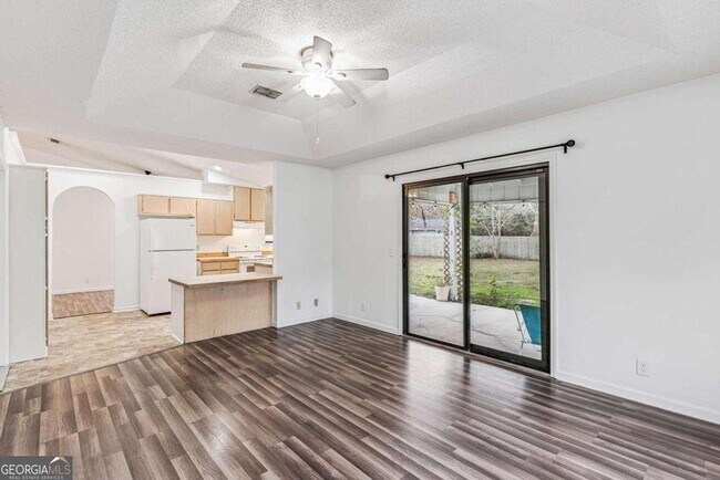 Building Photo - 104 Westridge Ct