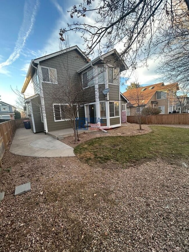 Building Photo - 9044 Edgewood St