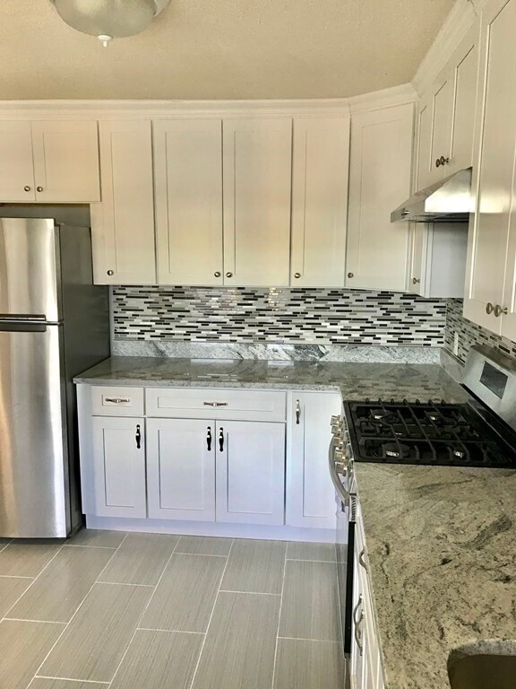 Building Photo - 41 Fellsway E