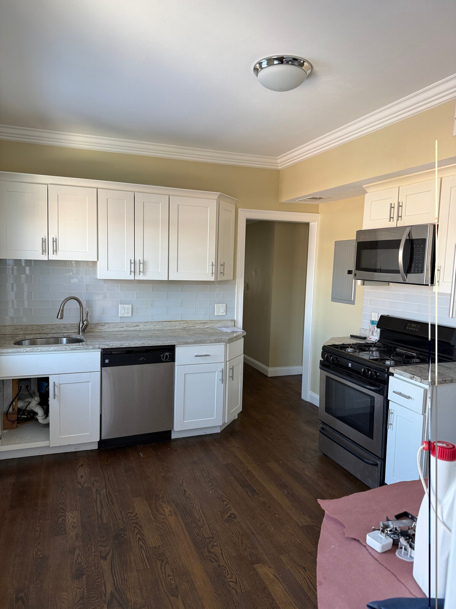 Building Photo - 11 Maywood St