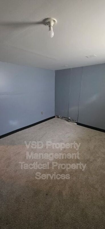 Building Photo - 3486 W 60th St