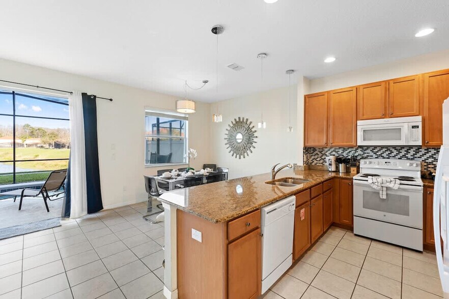 Building Photo - 481 Las Fuentes Dr