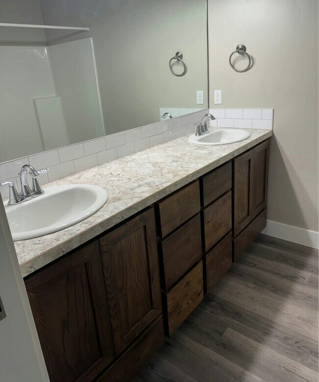 Building Photo - 953 Pirate Cove Wy