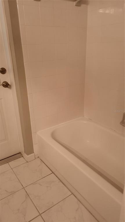 Building Photo - 58 Burning Bush Dr