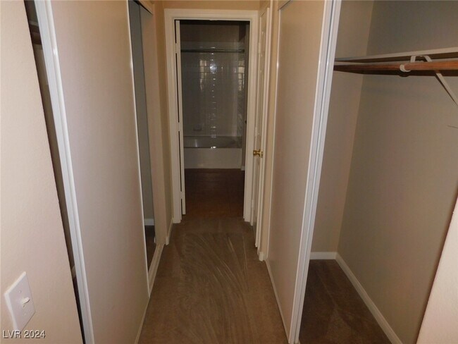 Building Photo - 4911 Black Bear Rd