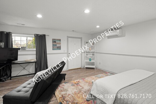 Building Photo - 27 Poplar Ln