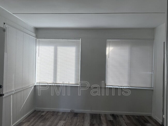 Building Photo - 2412 51st Ave N