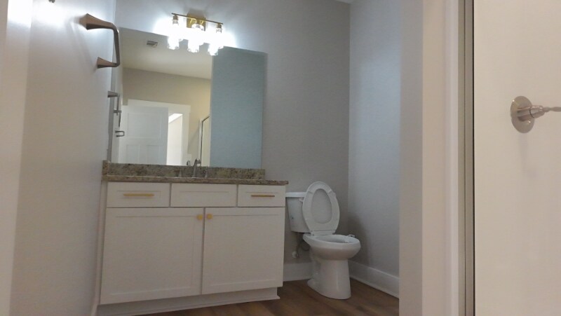 Building Photo - 231 Pineneedle Rd