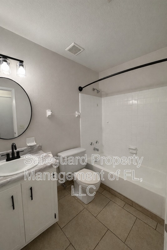 Building Photo - 4185 Ravenwood Dr