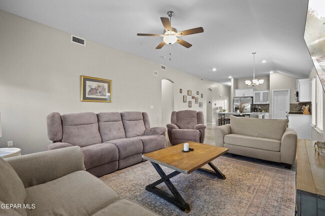 Building Photo - 12612 Don Norte St