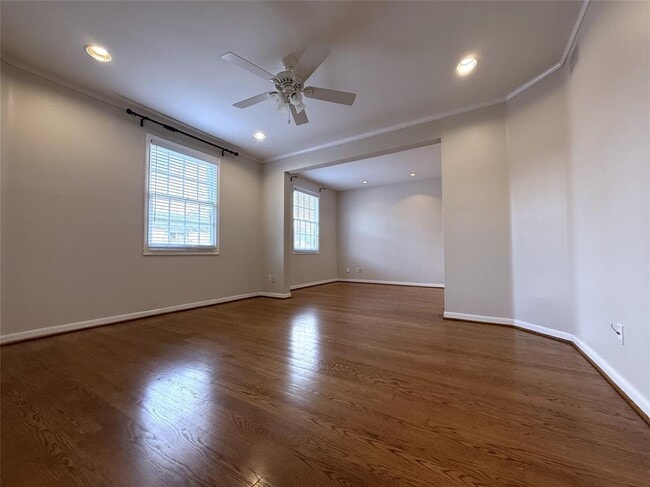 Building Photo - 2813 Saint St