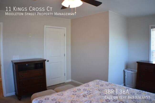 Building Photo - 11 King's Cross Ct