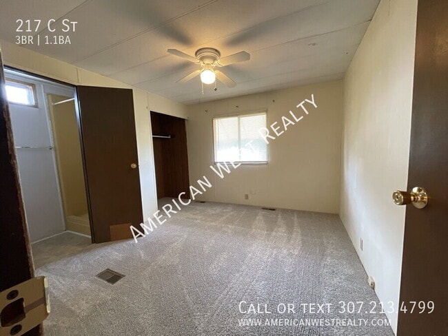 Building Photo - 217 C St