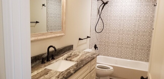 Building Photo - Beautiful Hill Country Retreat Near Lake Travis with AMAZING VIEWS