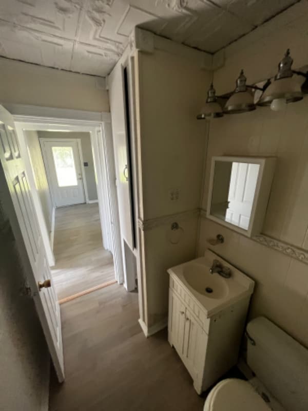 Building Photo - 4817 Wilson St