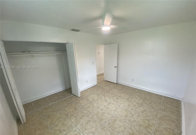 Building Photo - 25423 SW 107th Ct