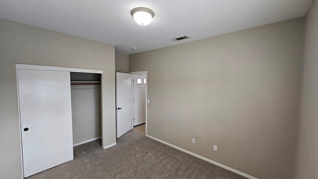 Building Photo - 756 N Texas St