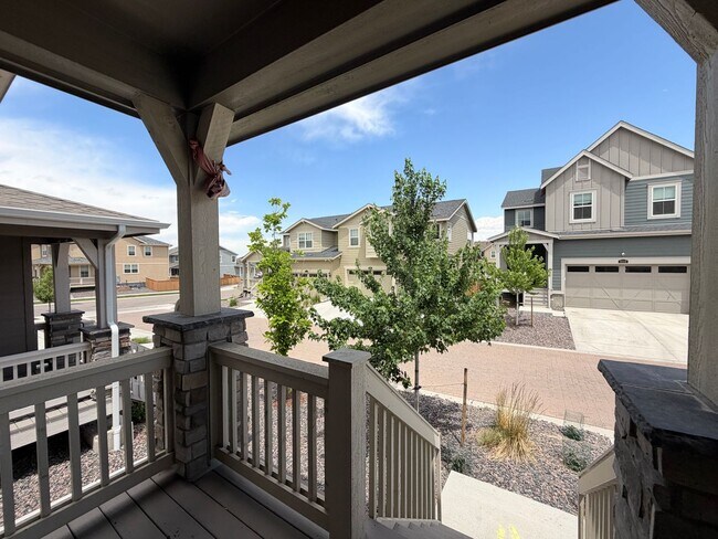 Building Photo - Modern Duplex Near Cherry Creek Trail with Quartz Kitchen, Loft & Low-Maintenance Living