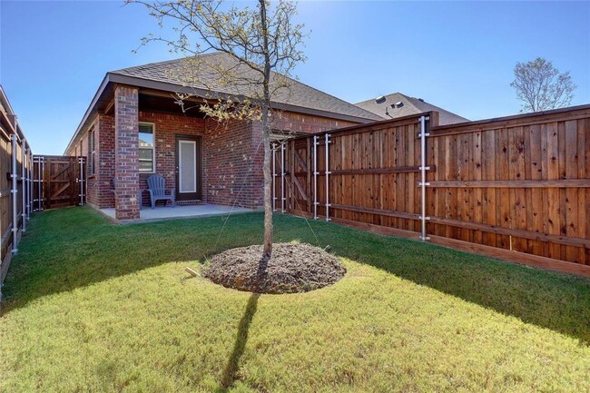 Building Photo - 2325 Brightstone Dr