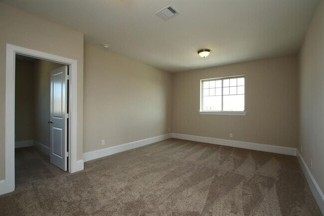 Building Photo - 27018 Cheyenne Crest Ln
