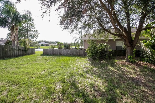 Building Photo - 6748 Monarch Park Dr