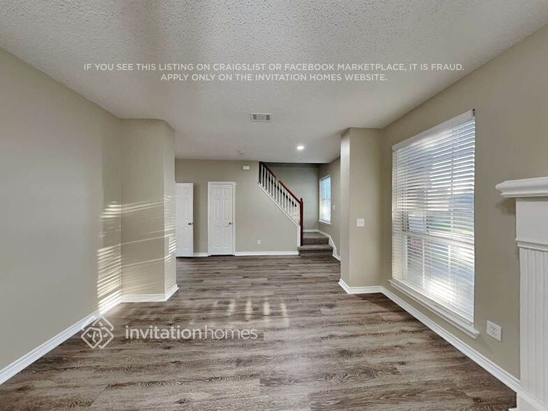 Building Photo - 8200 Bay St