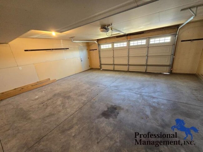 Building Photo - 3 bedroom in Billings MT 59106