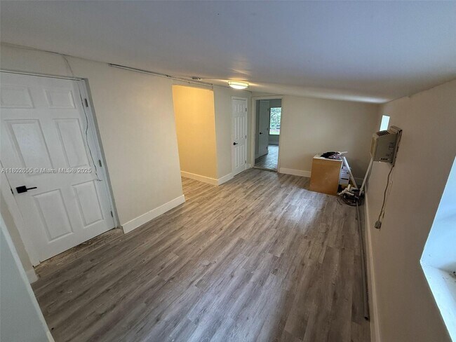 Building Photo - 7410 Granada Blvd