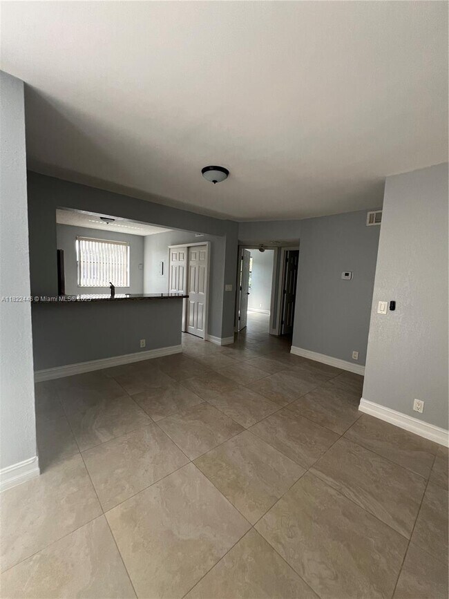 Building Photo - 5801 Riverside Dr