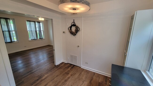 Building Photo - 2 Bed, 1 Bath Condo in Downtown Greenville...