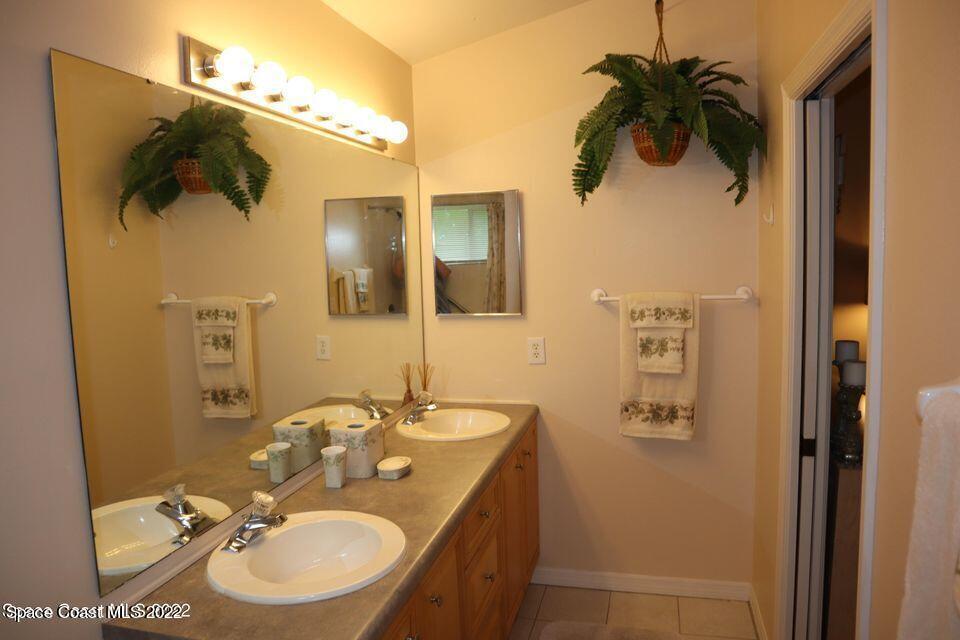 Master Bathroom - 3590 Egret Dr