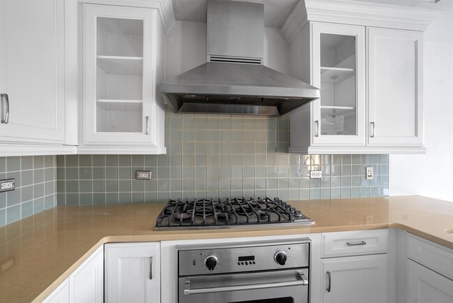 Building Photo - 34 Cambridge Wy