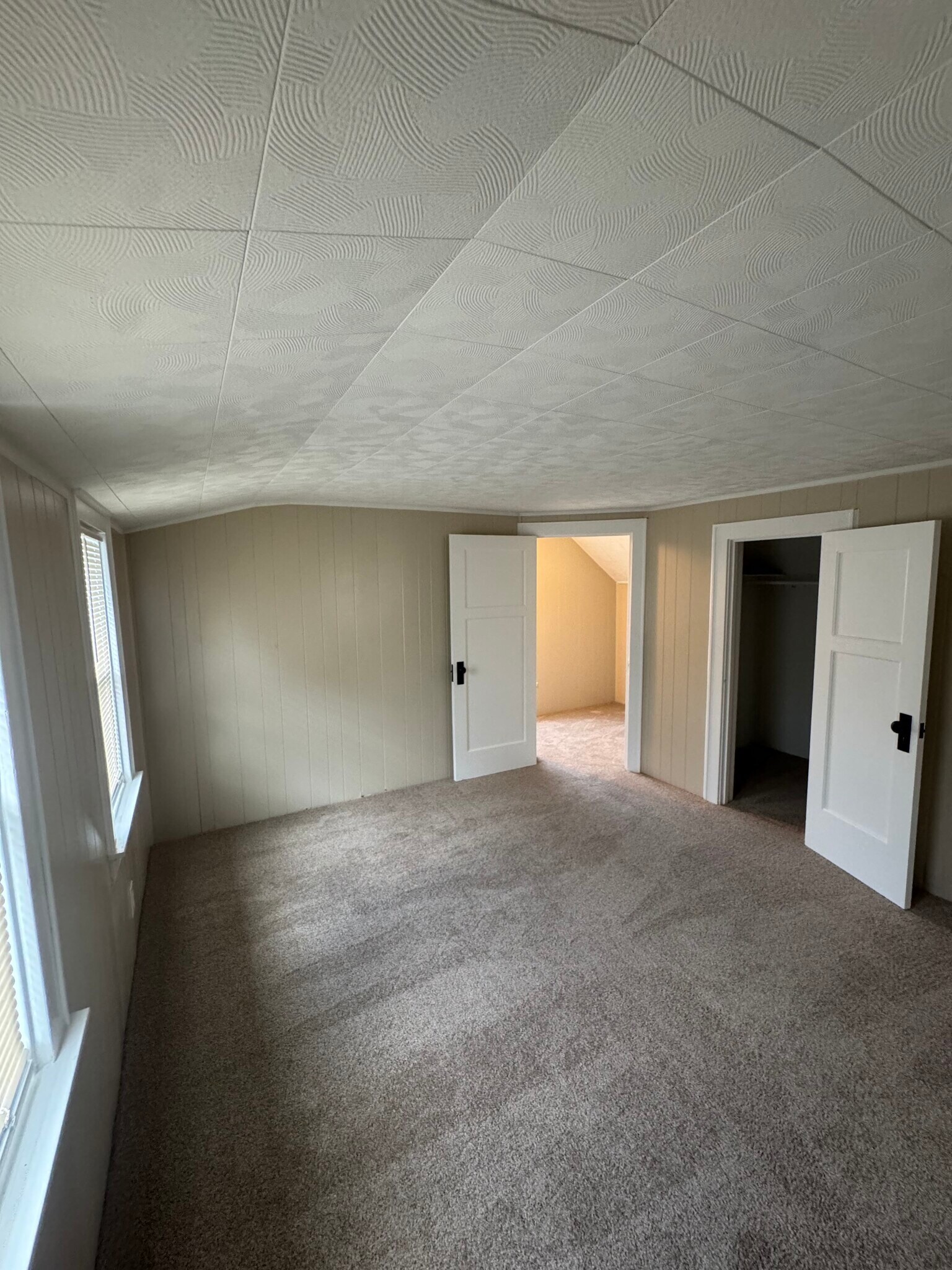 Building Photo - 1601 S 65th St