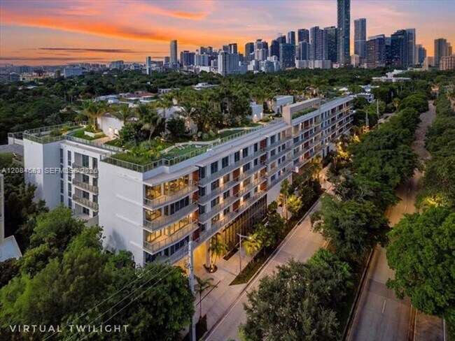 Building Photo - 2200 Brickell Ave