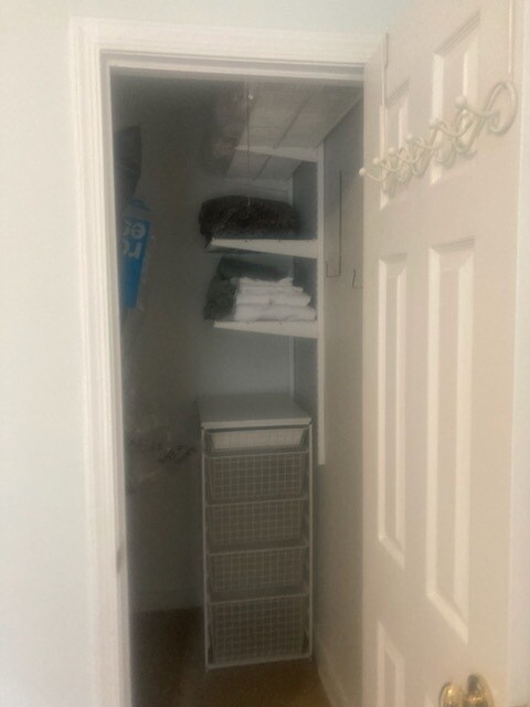 Building Photo - 1730 W Abingdon Dr