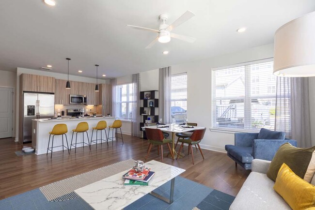 Interior Photo - Everly