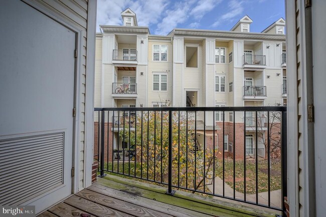 Building Photo - 21216 McFadden Square