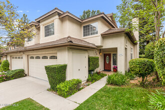 Building Photo - 1032 Amberton Ln