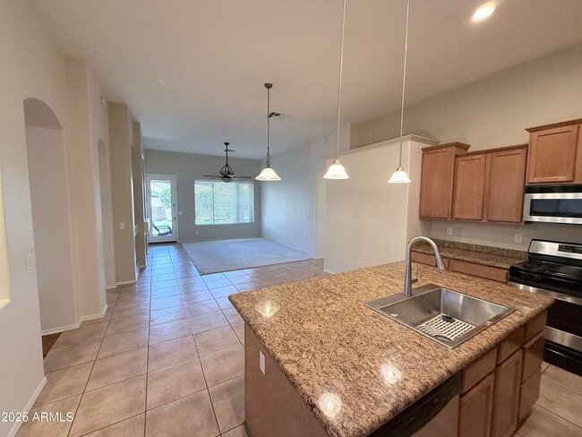 Building Photo - 7310 E Mallory Cir